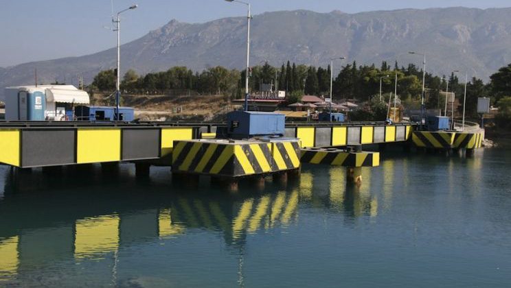 ΠΡΟΣΟΧΗ: Εργασίες συντήρησης στη βυθιζόμενη Γέφυρα Ποσειδωνίας